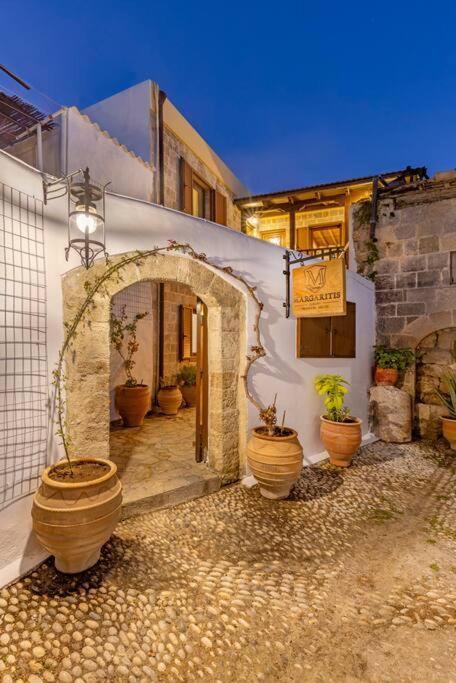 Margaritis Luxury Medieval House Rhodes City Extérieur photo
