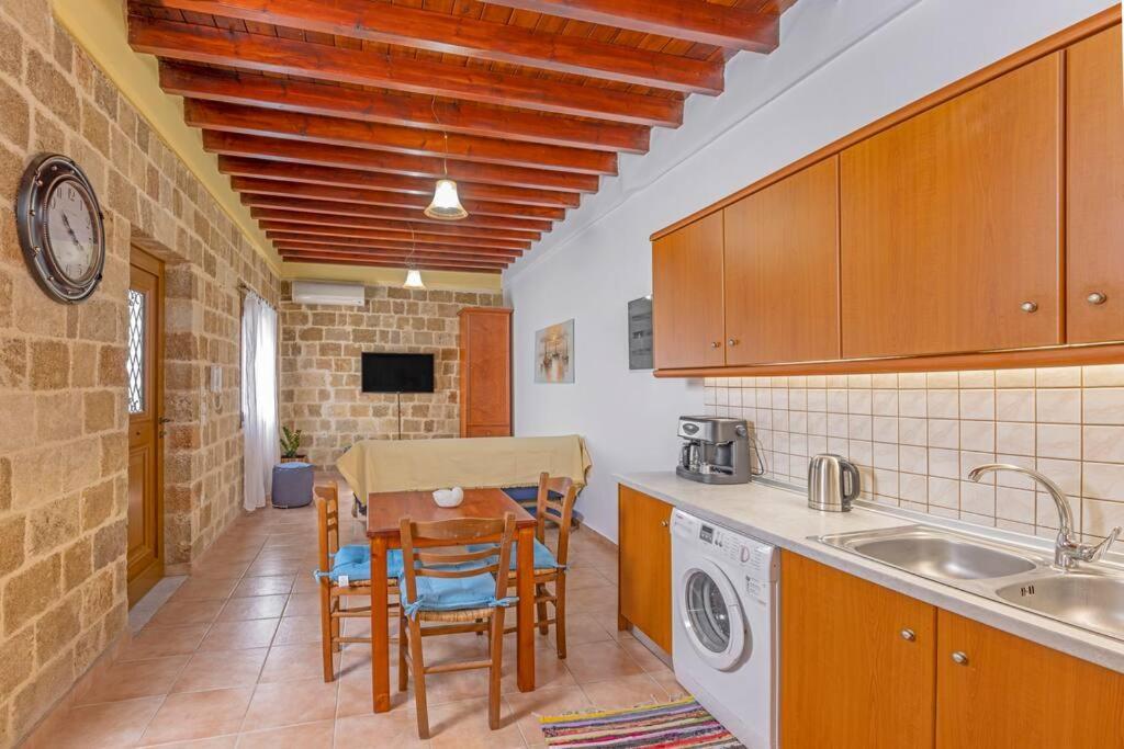 Margaritis Luxury Medieval House Rhodes City Extérieur photo